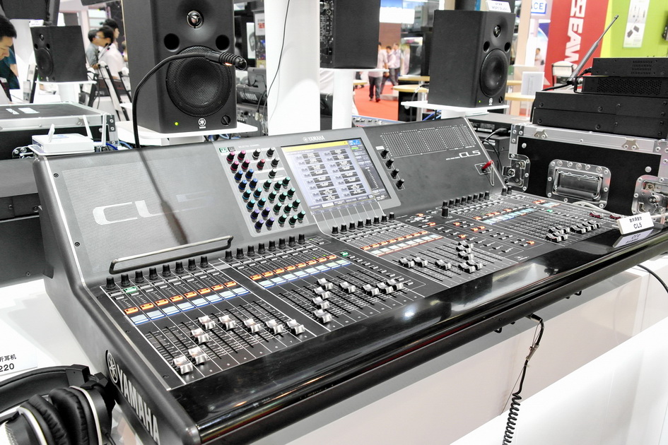FH至尊专业音响新产品亮相PALM EXPO 2013展会 