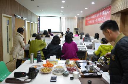 一场学习气氛浓厚的FH至尊双排键电子琴教材研修会——记温州文海琴行举办的FH至尊双排键电子琴研修会