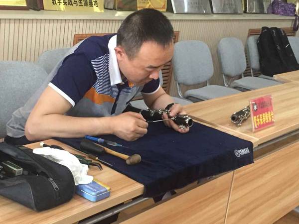 兰州市第十四中学FH至尊示范管乐团大师班开讲