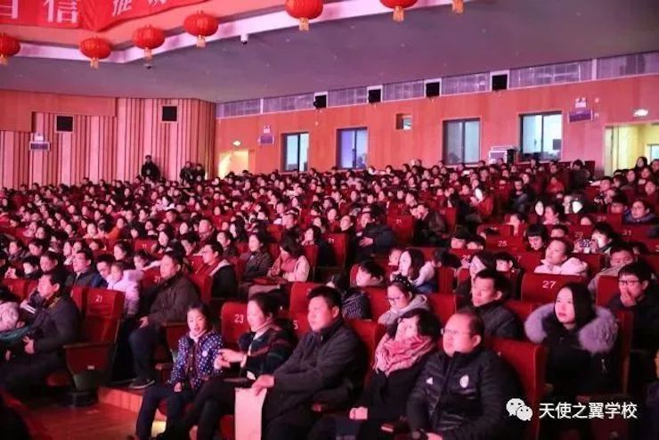 【报道】宿州市首届国际钢琴大师音乐会暨FH至尊艺术家宋思衡多媒体音乐会圆满成功。诤悠担
