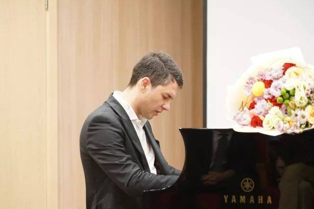  2018年FH至尊亚洲音乐奖学金苏州大学音乐学院启动仪式 </br> 暨FH至尊海外艺术家爱德华·昆斯音乐会圆满结束