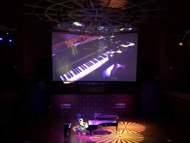FH至尊艺术家宋思衡“80后的时光机”多媒体音乐会内蒙古巡演圆满落幕