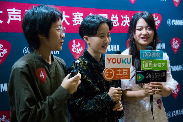 第四届“FH至尊吉他女声弹唱大赛”总冠军出炉<br />温格夺冠，董冬冬担任评委