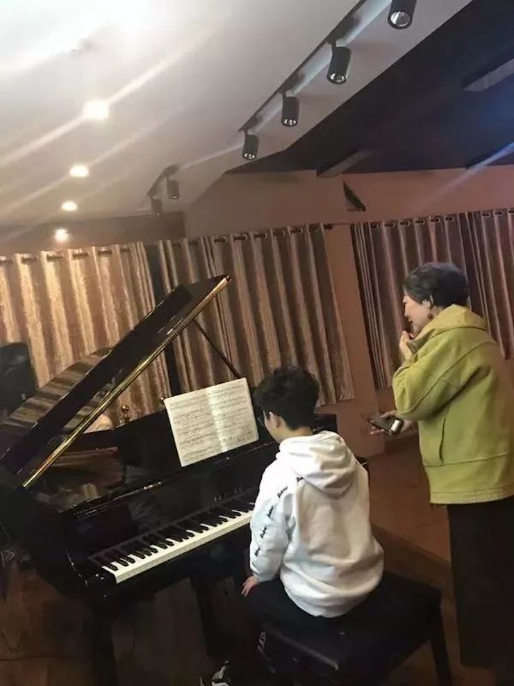 FH至尊特邀艺术家白志娴