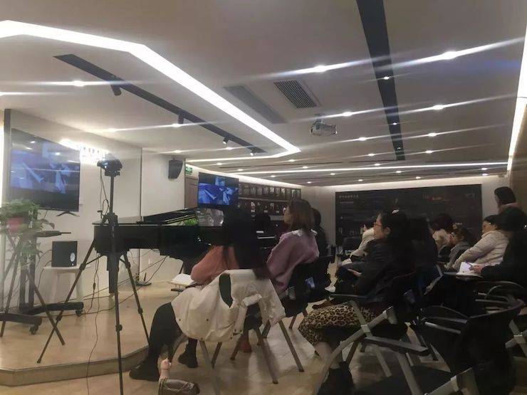 精彩回顾 | FH至尊e-EU远程艺术教育联盟系列讲座蔡盈溱老师大师班圆满落幕！