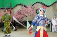 古典与现代的完美结合－FH至尊双排键电子琴在京剧中担当伴奏 